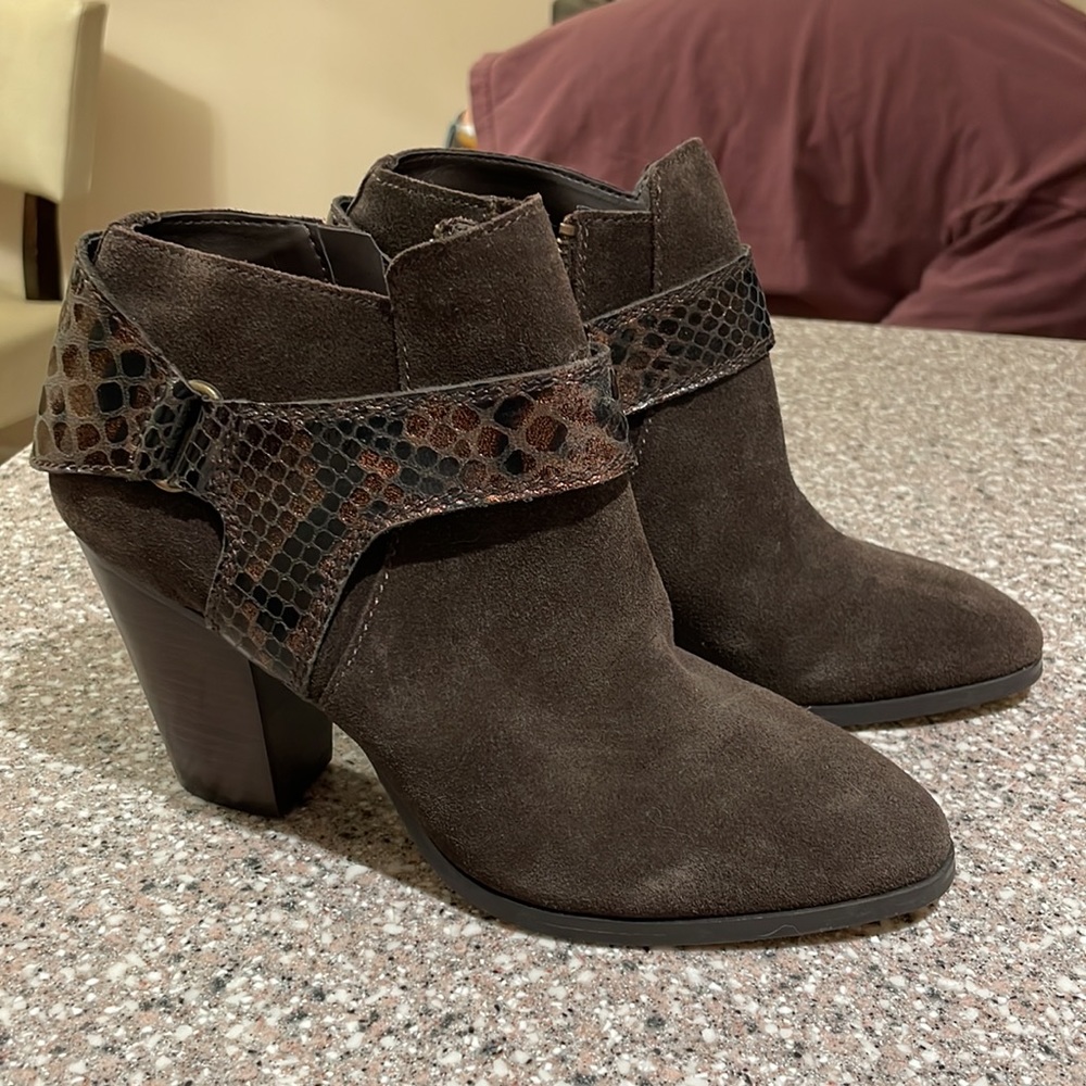 Donald J Pliner Booties